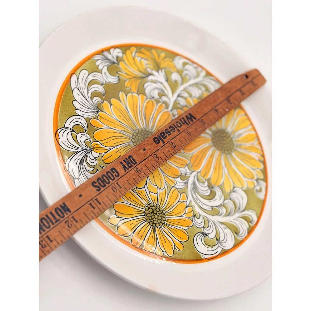 Mikasa Vintage 1970s Retro Floral Dinner Plate Yellow Orange Daisy MCM 10.5 Inch